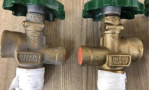 ����������˹��ƿ����̨�塶���ϱ���/�±��������ֹ�ͼ