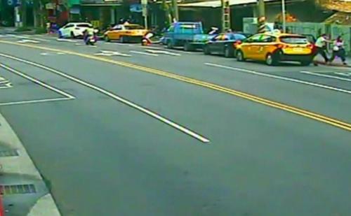 �����ֳ������ϣ���̨�塶���ϱ������������/����