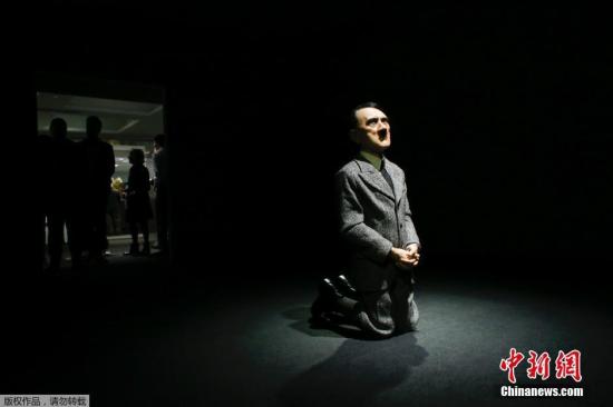 ����ͼ������������ҿ�����չʾ��һ��ϣ�����¹������ŦԼ�ļ�ʿ���������ĳ�1720����Ԫ��ۣ�Լ��1.12������ң������¸���������Ʒ�����������¼��Ī�𼪰¡�������2001����ɵ����������������֬���ܣ�ͷ���ͺ��벿���õ�������ë������Ʒ���ƺܼ򵥣��ͽ�����������