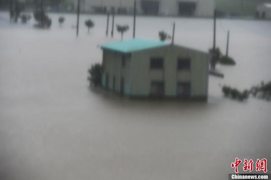 8��29�գ���̨������Ͽ�����������������ط��������͡���̨�硰���ݡ�Ӱ�죬���彵�´��꣬������·���͡�̨�硰���ݡ���̨�����ϲ���������������꣬��������11ʱ37�֣�̨��ˮ�����Ŷ�9�����з���һ����ˮ���䡣�������������������ء������С�̨���С������ء������ء���Ͷ�ء�̨���С������У�������������̨���С��±��С���԰�ء������ء������ء��û��ء����� ��