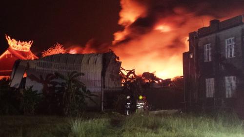 27���賿һƬ��״����̨�塶���ϱ��������ֱ���/��Ӱ 