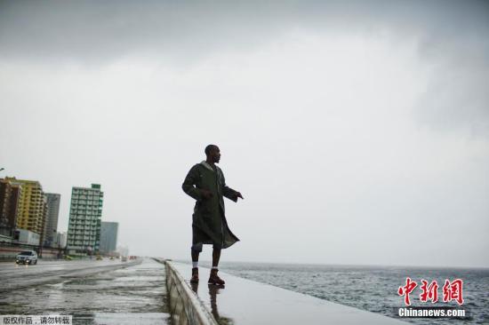 10��9����Ϣ����������쫷����ı�ʾ��Ŀǰ�Ѵ��ȴ��籩����Ϊһ��쫷�ġ����˶��������������ӣ���Ԥ�ƽ���10�յ�½����ī�������ذ����������ݡ�ͼΪ쫷硰���˶����ӹ��Ű��Ͽա�