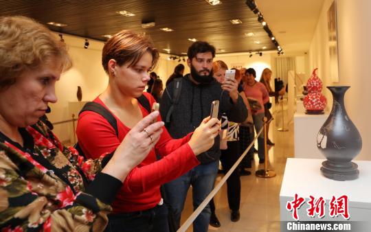 �й��ӱ���Ī˹��չ����������