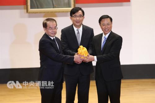 ̨�彻ͨ���Ÿ��������ı���У���֤�£�ж��̨���ֳ�¹�������󣩽�ӡ�Ž��Ӹ�����̨���ֳ�����Դ���ң���̨�塰�����硱�����������