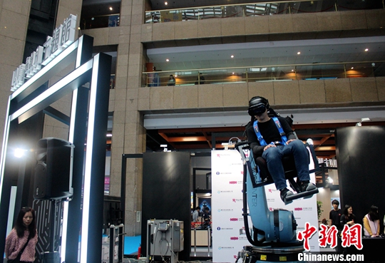 ͼΪչ������ݣ��������ֳ����鹤ҵ��е�ֱ���������ʵ��VR���������ϵĲ�Ʒ���л����ñ����� ������ ��