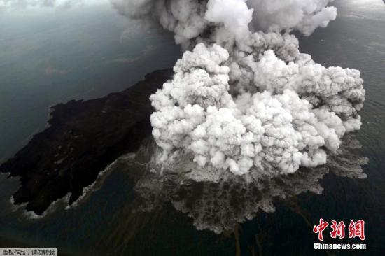 �������л�ɽ�Ƕ�λ�ɽ�緢�γɵĻ�ɽ��Ⱥ����ߺ���800���ף�ˮ�������Լ10.5ƽ��ǧ�ס��ݼ���1883�꿦�����л�ɽ�󱬷�����������Х���ݳƵ�ʱ�ݻ������ٸ���ׯ�ͳ��У��������������ѡ�