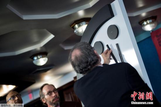 ����ͼ������ʱ��2018��1��25�գ�������ʢ�٣�����ԭ�ӿ�ѧ�ҹ�����ʾ��������ս��в�ġ�ĩ��ʱ�ӡ�����30�룬������ҹֻʣ2���ӡ�