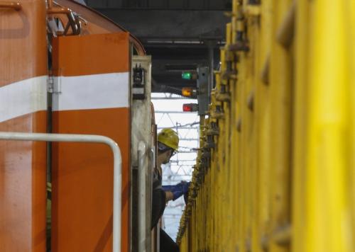 ̨���߶»����ά����Ա��Ŭ���Ϲ���ͼƬ��Դ��̨�塶���ϱ��� ���� ֣����/��