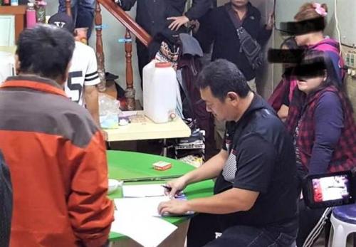 ��������ƻ�ְҵ�ĳ���ͼƬ��Դ��̨�塶��ʱ���ӱ��� �¿���/����