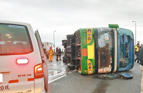 ̨����ٹ�·3�ŷ��������������¹ʡ�(ͼ��̨�塶���ϱ���/���ٹ�·�߶� �ṩ)