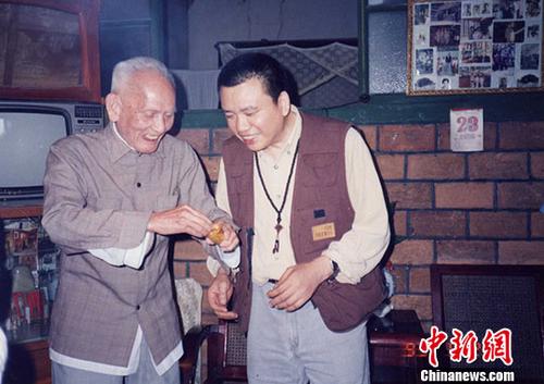 1993�꣬�ε������ң������ݿ����Ѵ�̨�巵�ظ��ݶ��ӵĳ¿��档���ܷ��߹�ͼ��