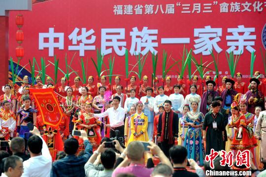 �ֳ������оٰ�ط���콻����ʽ����һ�조������������Ļ��ڽ�����ƽ�оٰ졣���Ž� ��